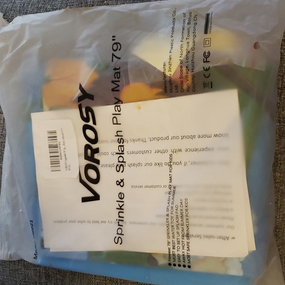 Vorosy Sprinkle & Splash 79" Play Mat Featuring Baby Elephants and Other Animals - Picture 2 of 6